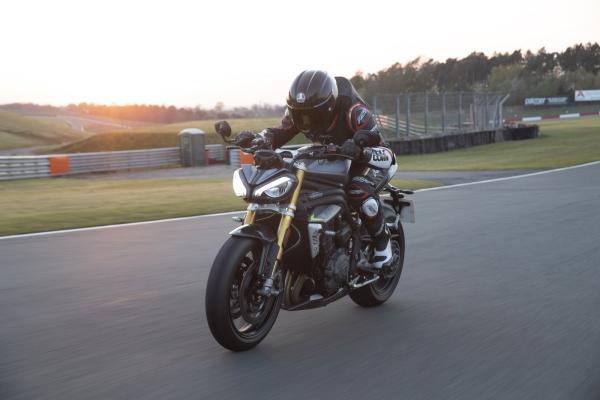 speed triple 2021 Visordown review